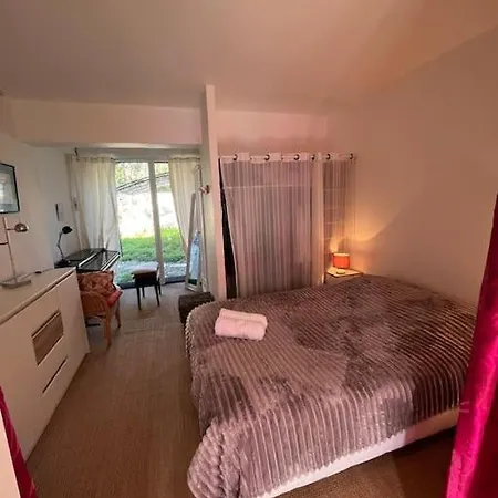 Maison Avec Piscine Et Clim 度假居 *